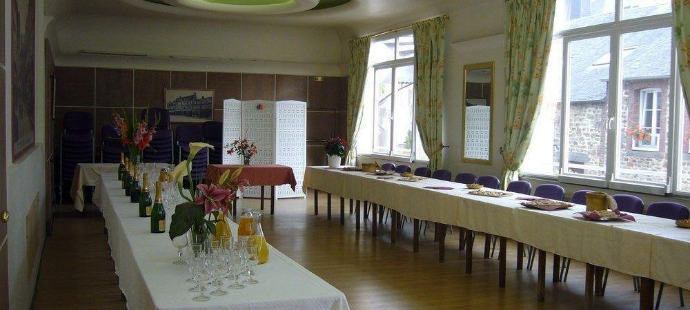 Villedieu-les-Poëles Hotel Saint - Pierre מראה חיצוני תמונה