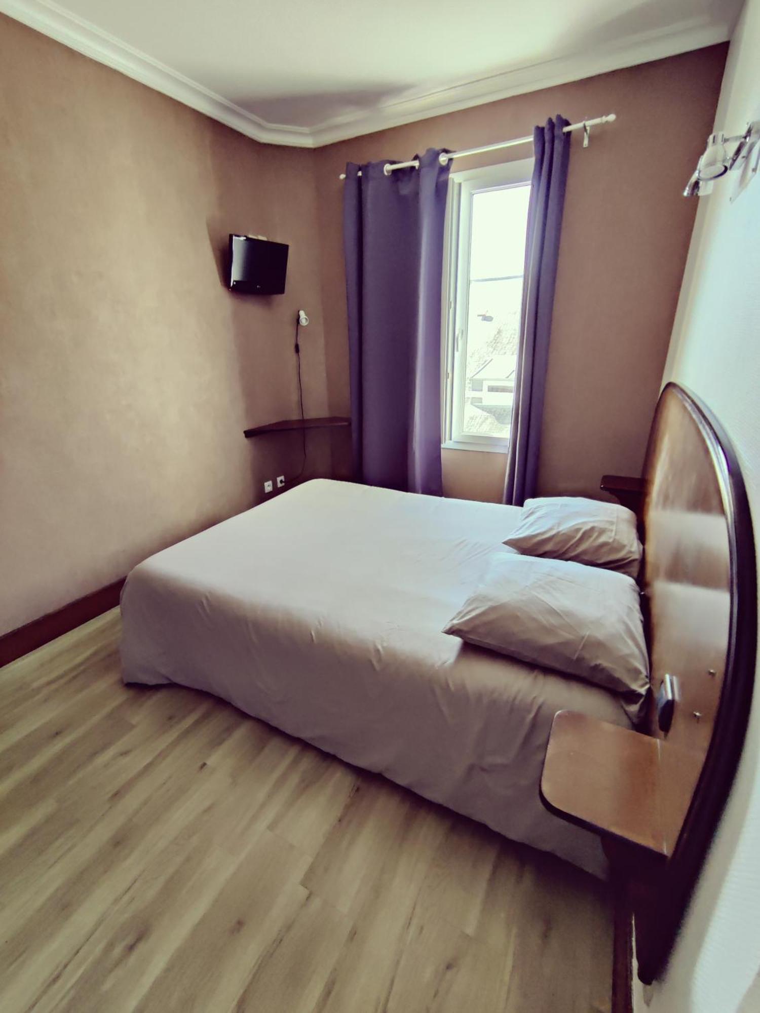Villedieu-les-Poëles Hotel Saint - Pierre מראה חיצוני תמונה