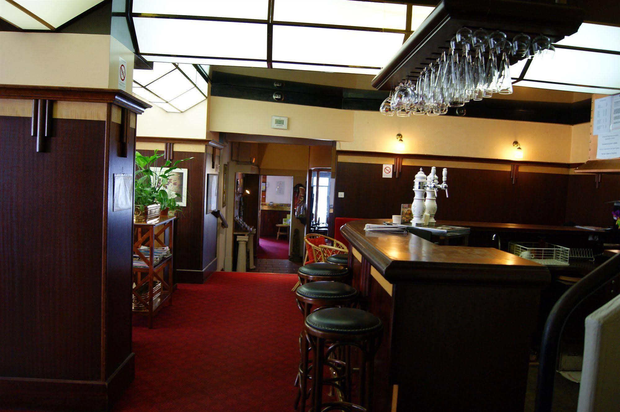 Villedieu-les-Poëles Hotel Saint - Pierre מראה חיצוני תמונה