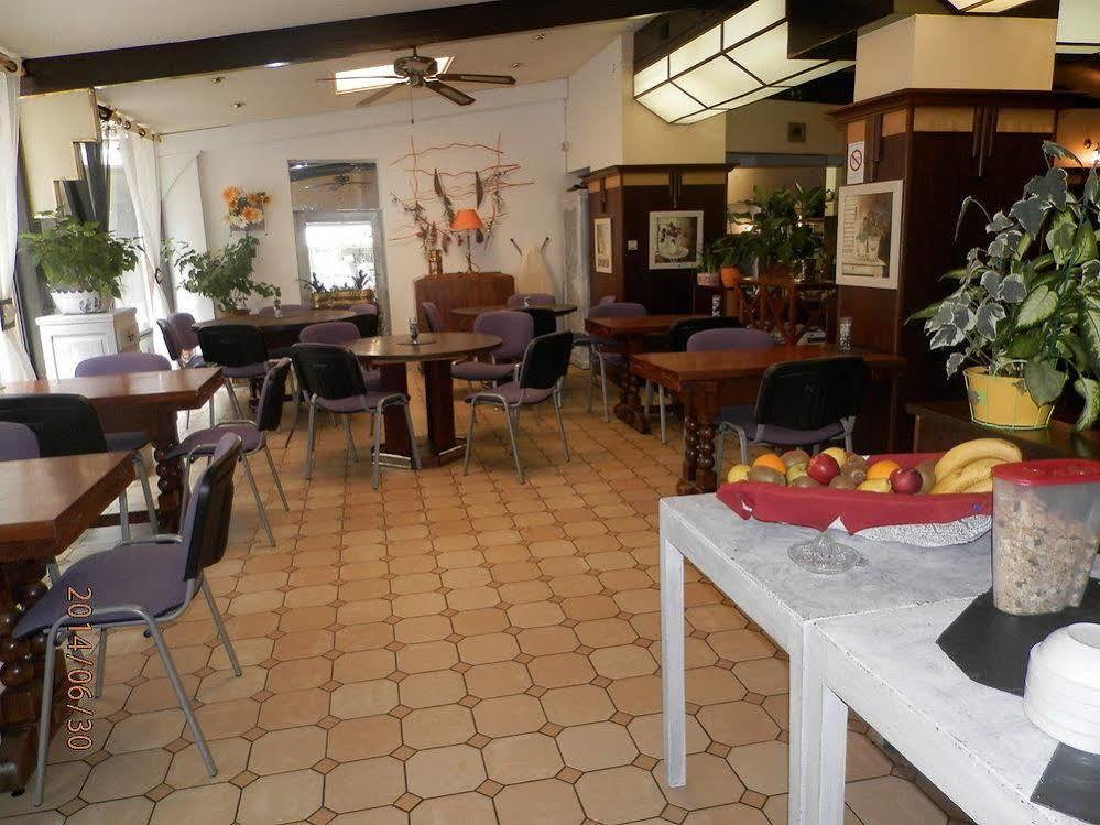 Villedieu-les-Poëles Hotel Saint - Pierre מראה חיצוני תמונה